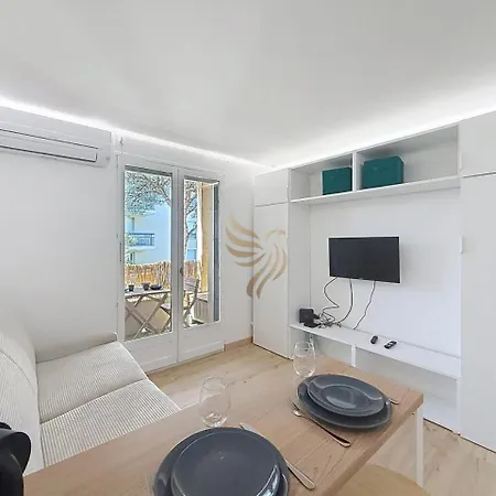 Reflet Azur - Moderne Avec Balcon Apercue *